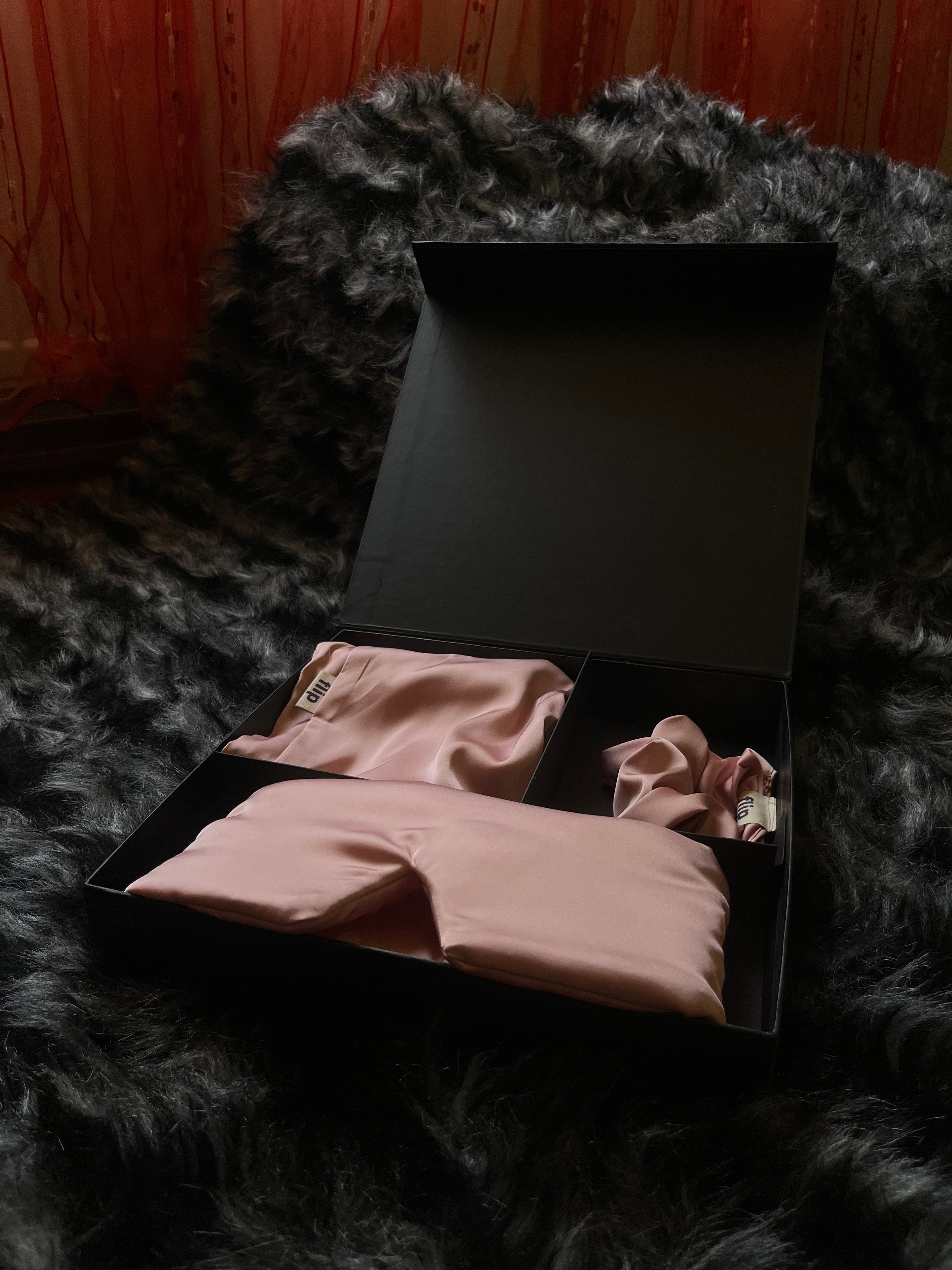 Dut İpek Toz Pembe Set