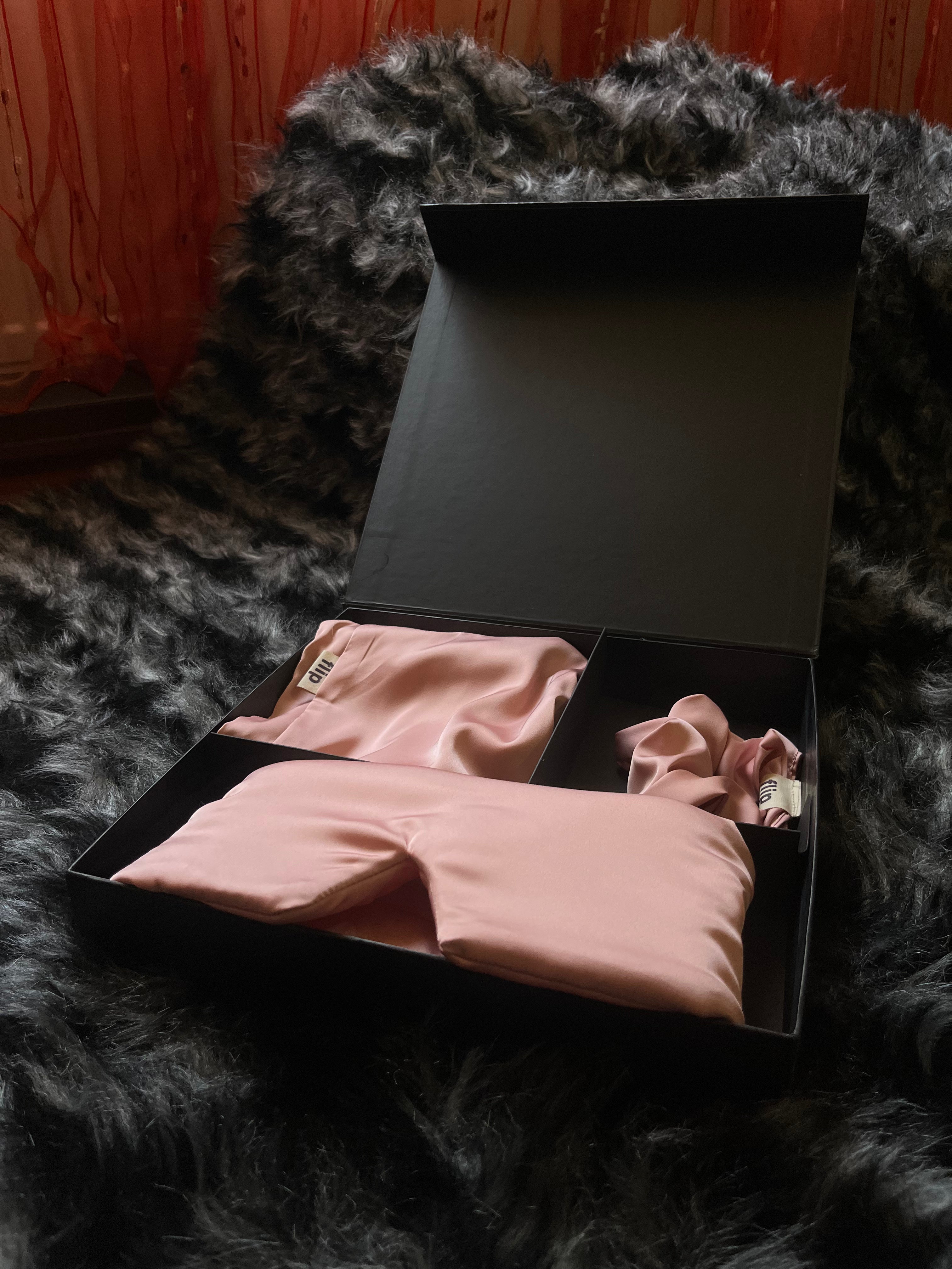 Dut İpek Toz Pembe Set