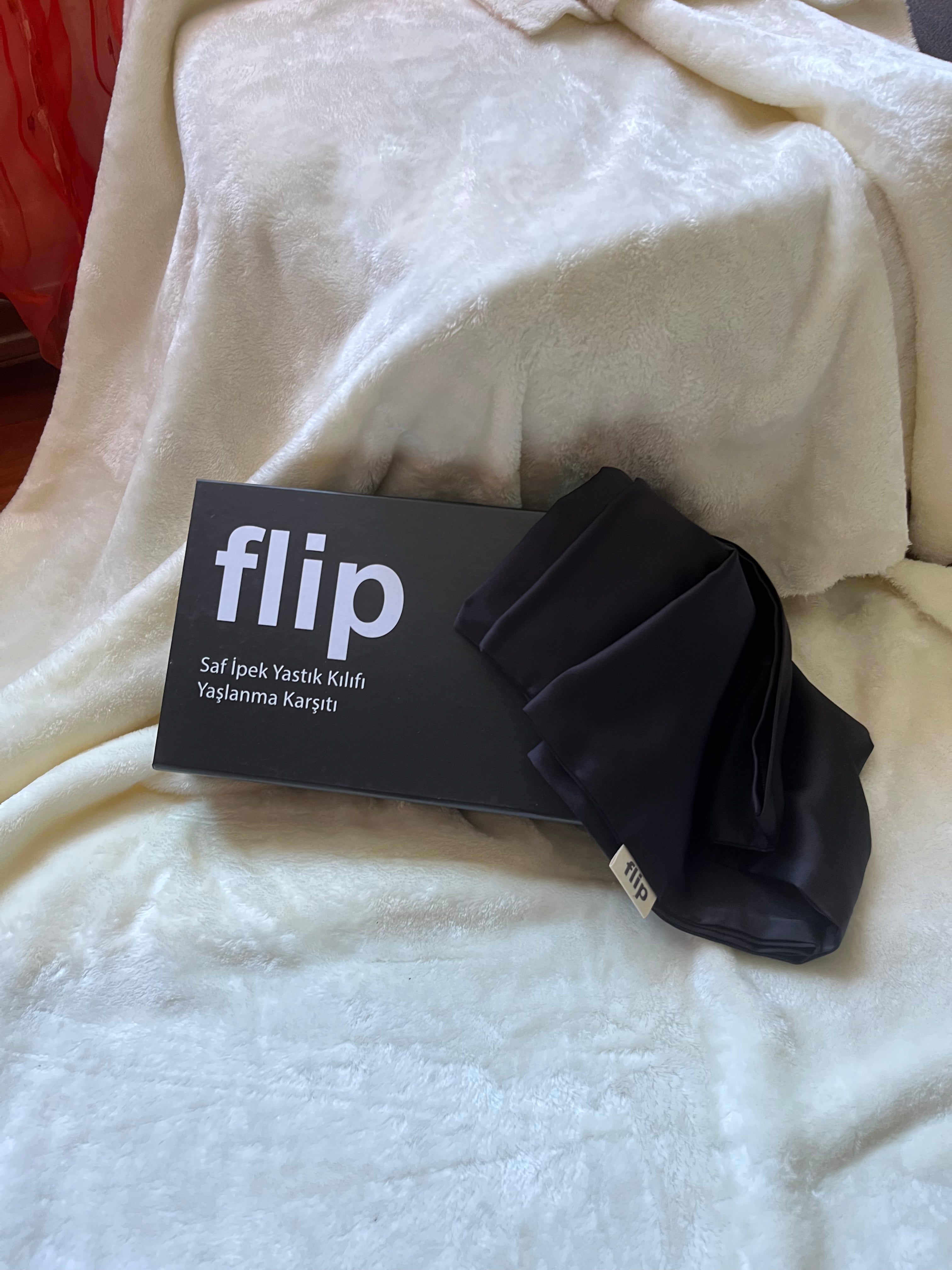 Dut İpek Siyah Premium Yastık Kılıfı