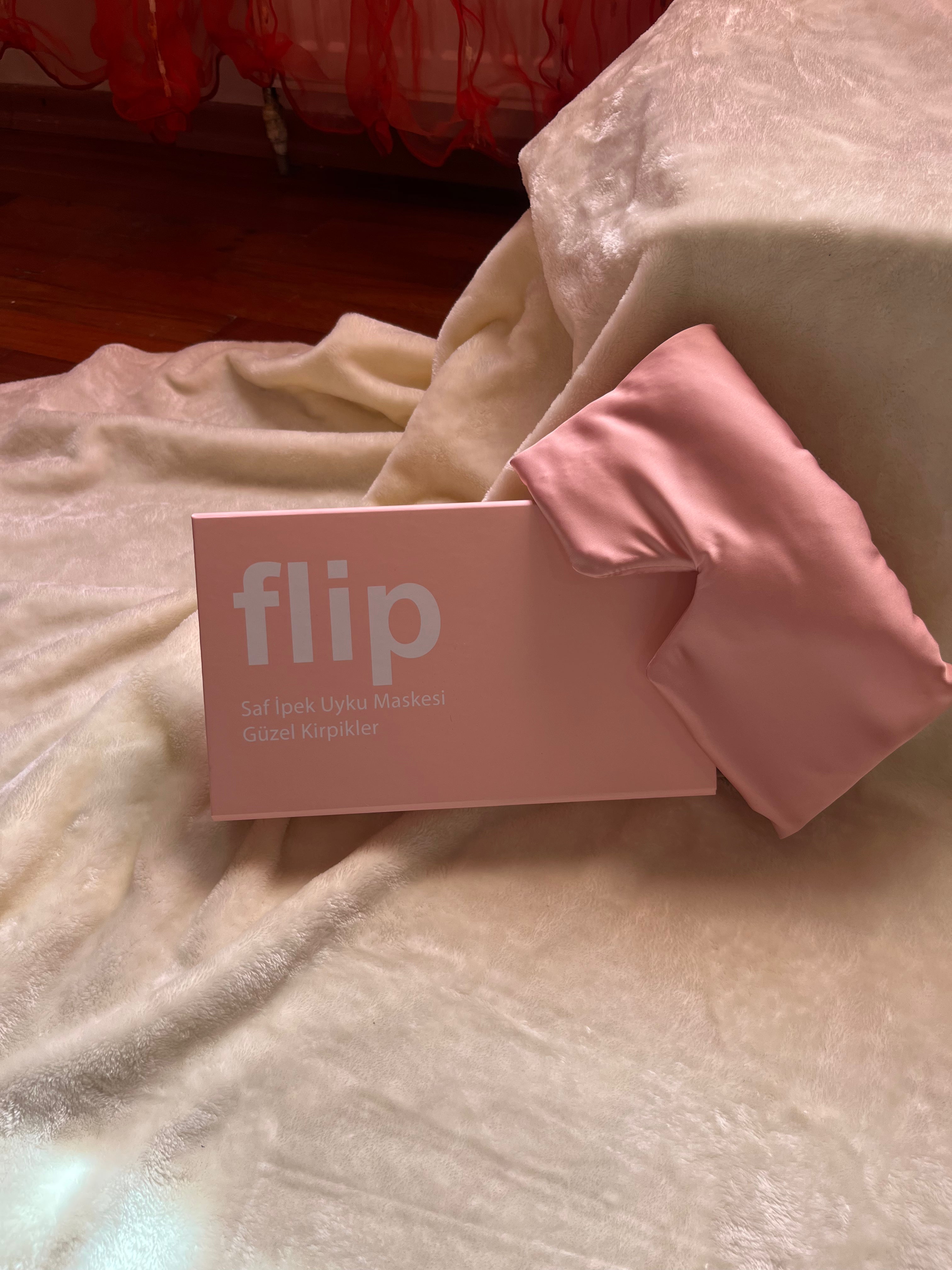 Dut İpek Toz Pembe Uyku Maskesi