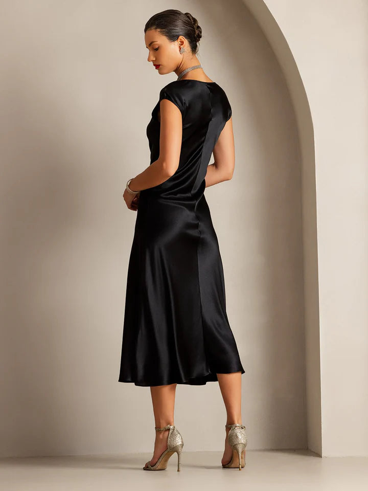 Günlük Kolsuz İpek Elbise Premium