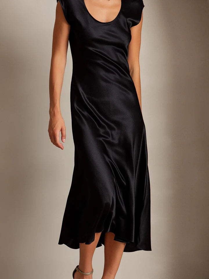 Günlük Kolsuz İpek Elbise Premium