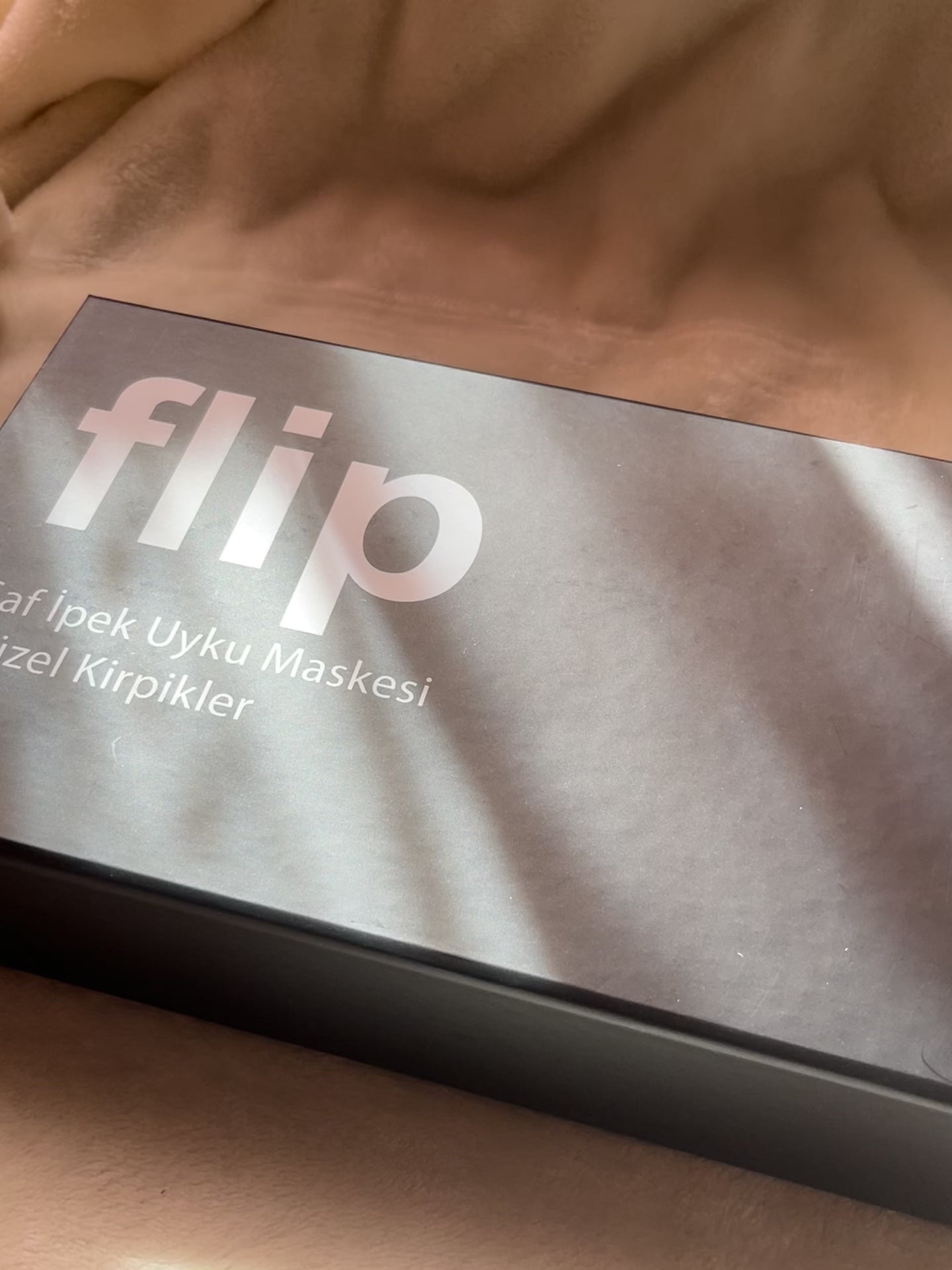 Dut İpek Siyah Uyku Maskesi