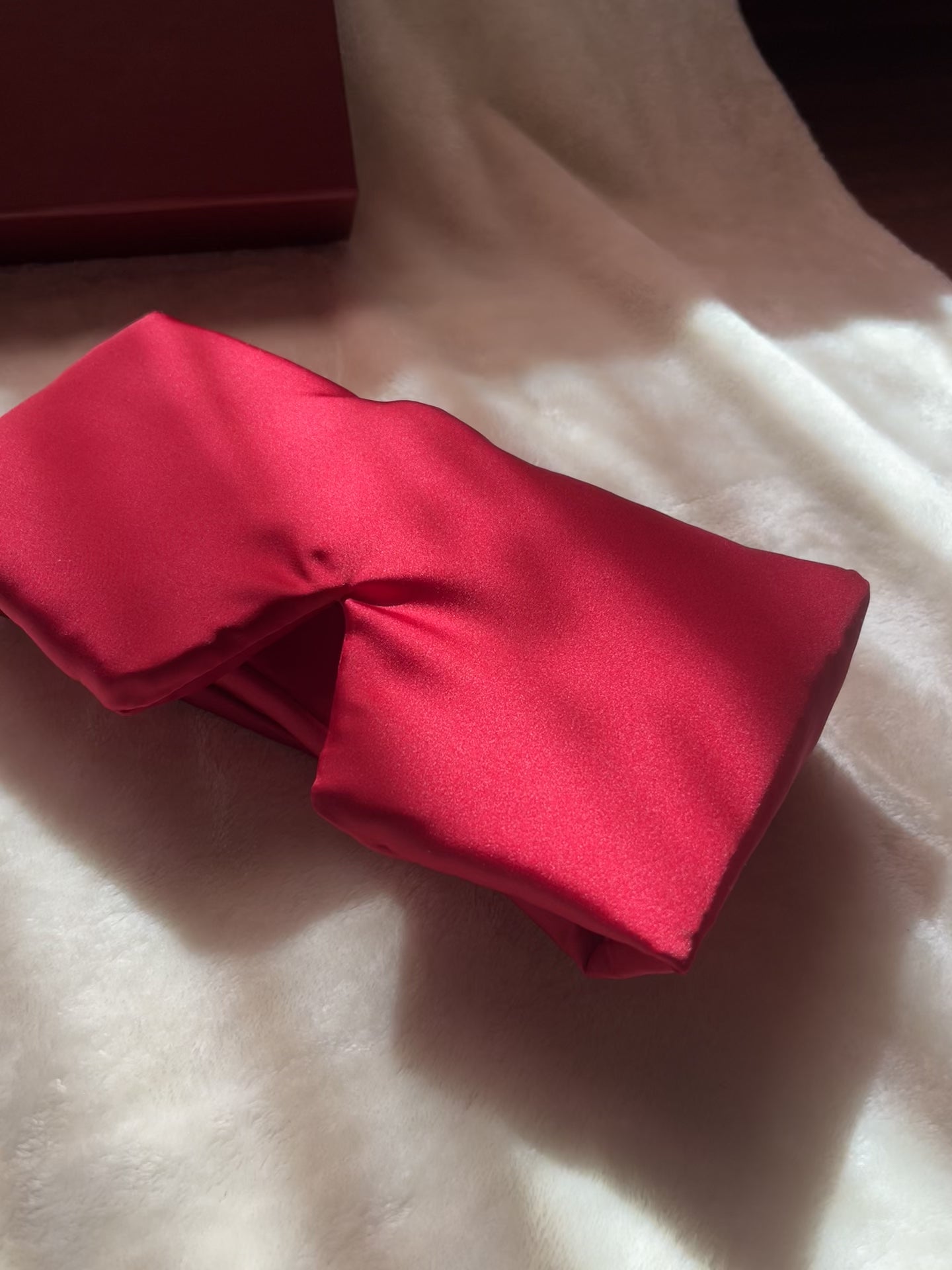 Dut İpek Bordo Uyku Maskesi